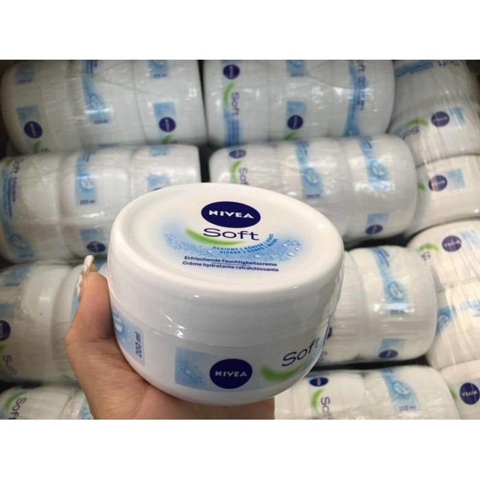 Kem Dưỡng Nivea Soft Nga dùng cho Mặt & Toàn Thân