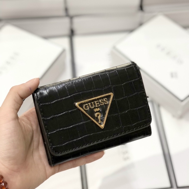 VÍ GUESS GẬP NHIỀU NGĂN