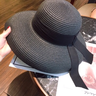 Nón cói lồng đèn hot trend