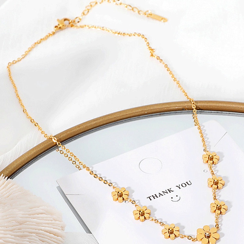 dây chuyền nữ titan 18k vàng thép không gỉ Vòng cổ nữ hoa cúc Phụ kiện phong cách Hàn Quốc