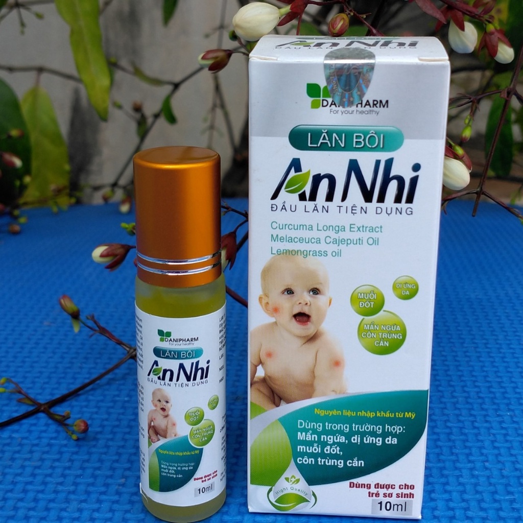 Lăn bôi muỗi đốt An Nhi với 100% tinh dầu thiên nhiên an toàn cho bé