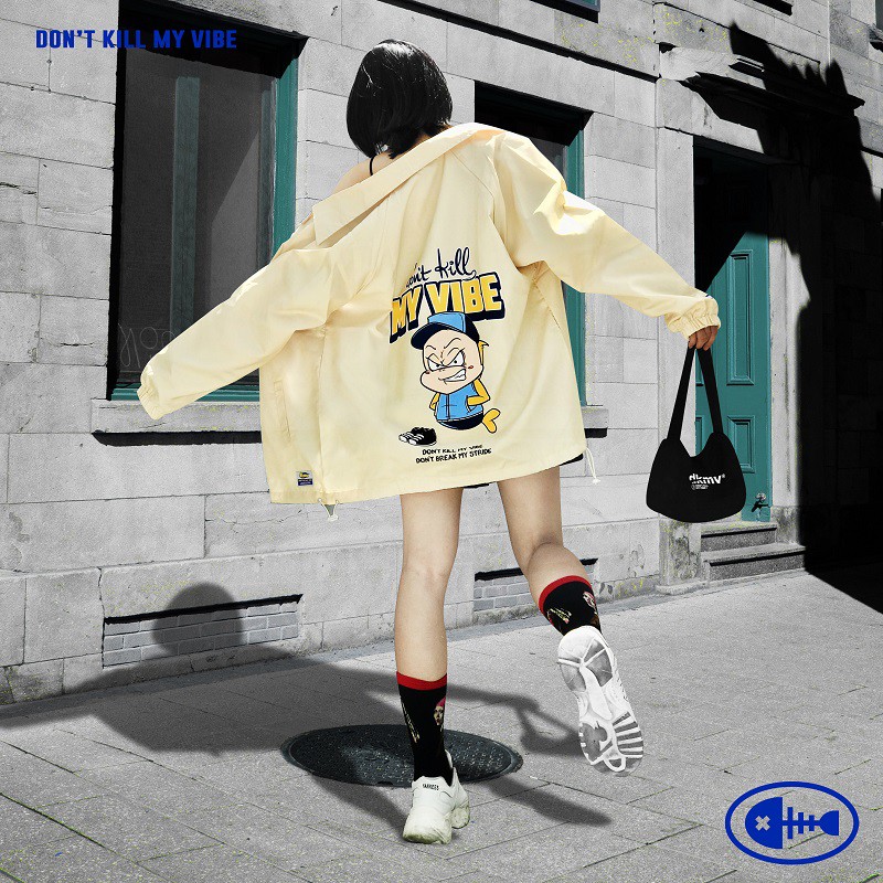Áo khoác nữ Don't Kill My Vibe vải dù màu vàng, form rộng có hình in Baseball | BigBuy360 - bigbuy360.vn
