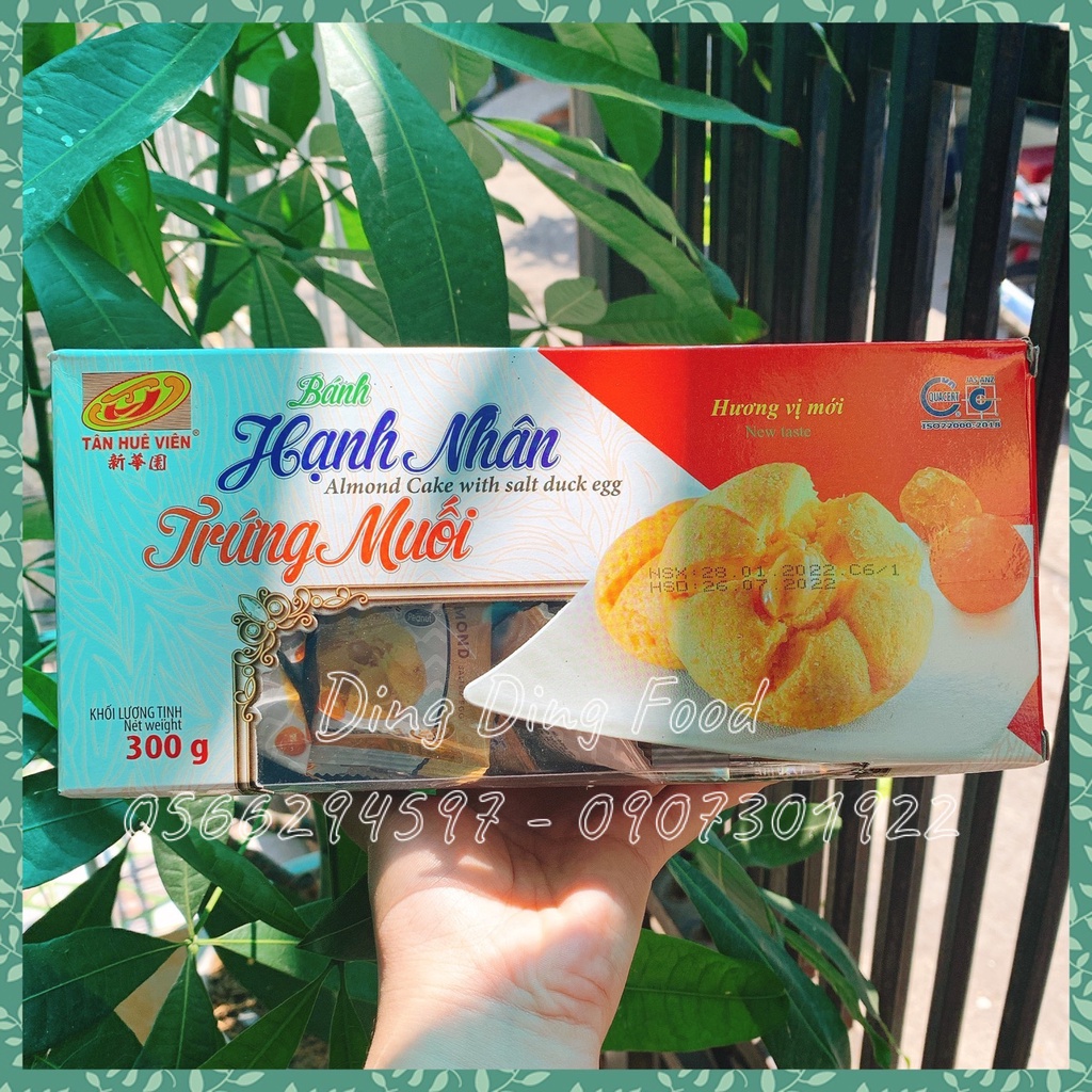 Bánh Hạnh Nhân Trứng Muối Hộp Giấy 300g Tân Huê Viên| Đặc Sản Sóc Trăng| Bánh Bột Đậu| Ăn Vặt - DING DING FOOD