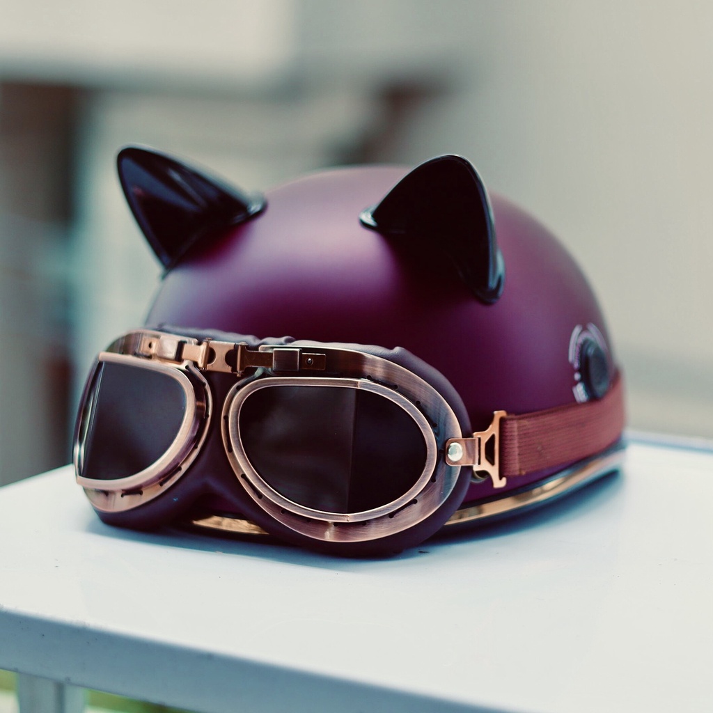 Mũ bảo hiểm xe máy 1/2 Rona haly luxury kèm kính phi công tặng kèm tai mèo màu ngẫu nhiên