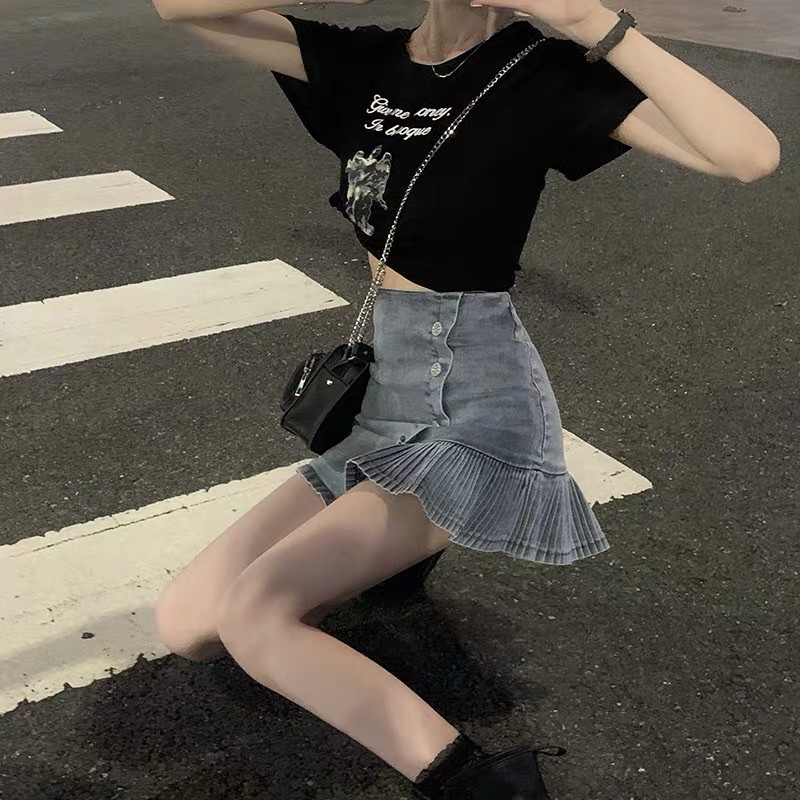 Chân váy ngắn jean phối đuôi cá xếp li | BigBuy360 - bigbuy360.vn