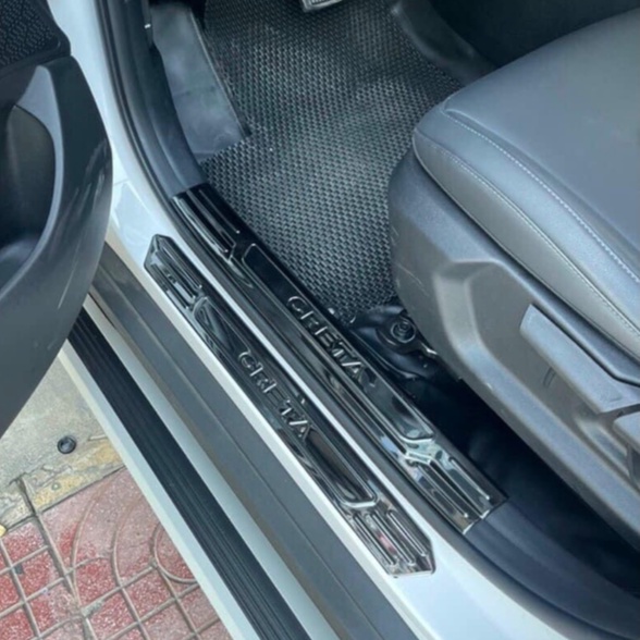 Nẹp cửa xe, ốp bậc cửa xe Creta 2021 2022 2023 Mẫu CARBON Cao Cấp  trang trí chống xước bậc cửa xe