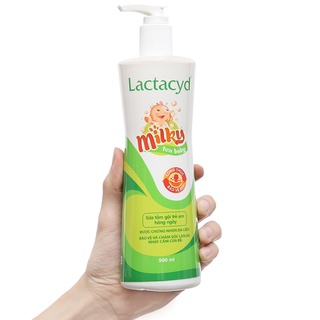 Sữa tắm gội toàn thân Lactacyd ngăn ngừa rôm sẩy cho bé chai dung tích 250ml