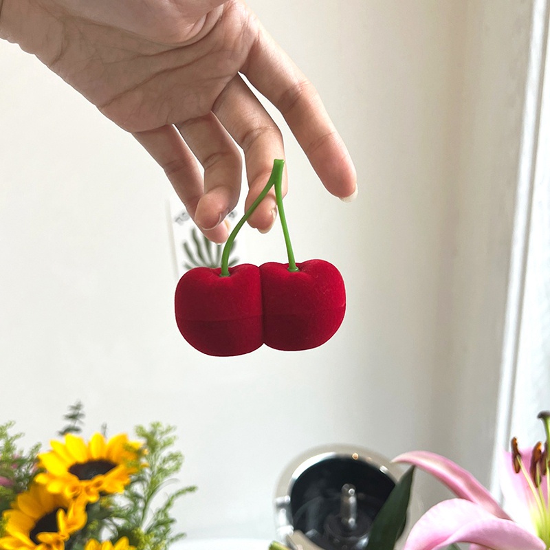 Hộp Nhẫn Hở Thiết Kế Hình Trái Tim Ngọt Ngào Cho Nữ