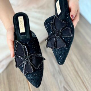 Sục nơ đá sang chảnh