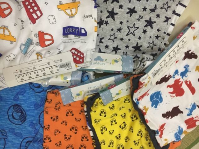 Quần đùi bé trai