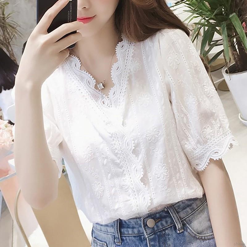 Áo kiểu tay lỡ phối ren hoa thiết kế cổ chữ V thanh lịch