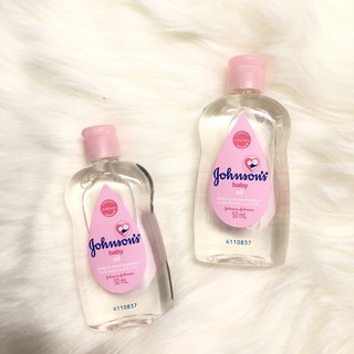 Dầu massage dưỡng ẩm em bé Johnsons Baby Oil 50ml