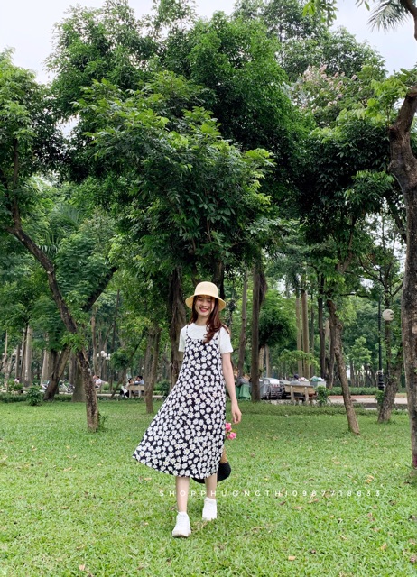 Váy hai dây hoa cúc maxi siêu hot 2020 (hình shop tự chụp/sẵn) | BigBuy360 - bigbuy360.vn