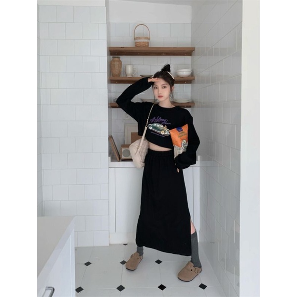 Set áo croptop thắt dây sau lưng và váy dài cho mùa thu xinh xắn