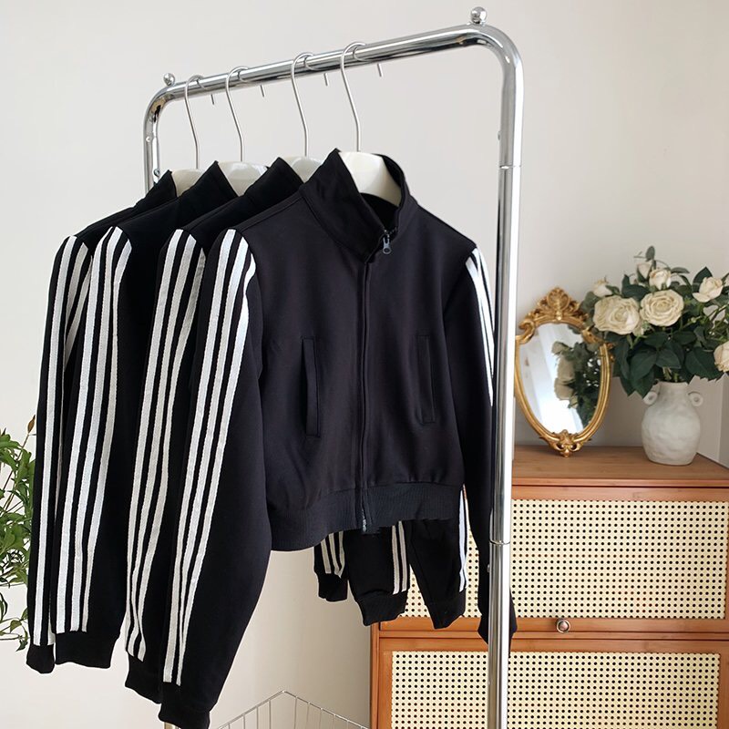 Áo Khoác Nỉ Nữ Croptop 3 Sọc Dài Tay Áo Khoác Nỉ Ngoại Dáng Lỡ Tay Áo 3 Sọc Freesize | BigBuy360 - bigbuy360.vn