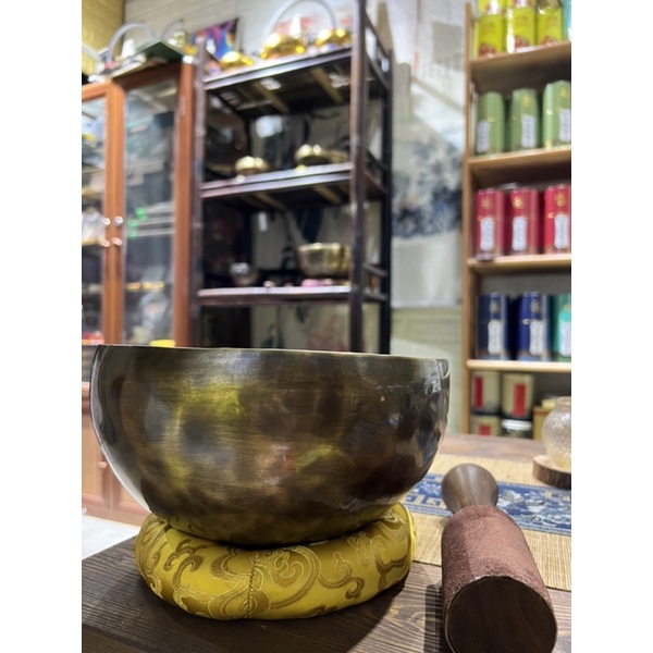 Chuông xoay dòng chiêm tinh 22CM đúc bằng tay tại Nepal