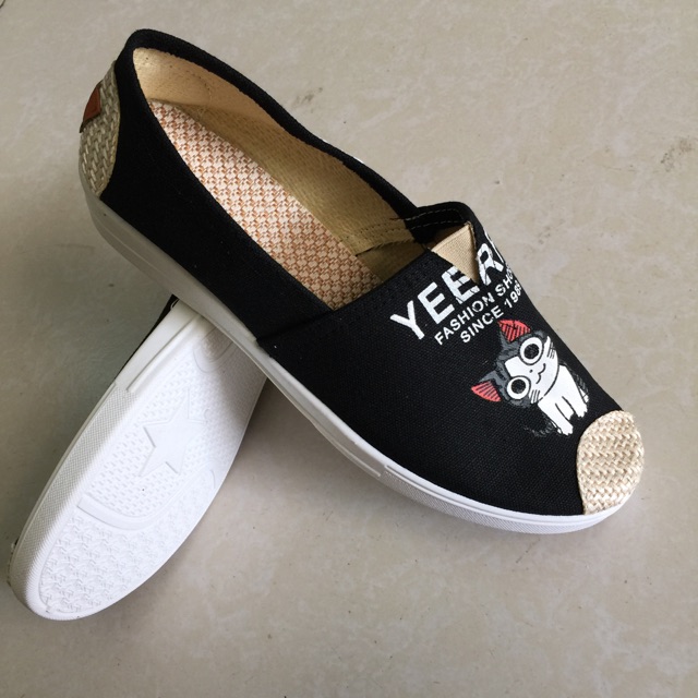 giày lười mèo đen