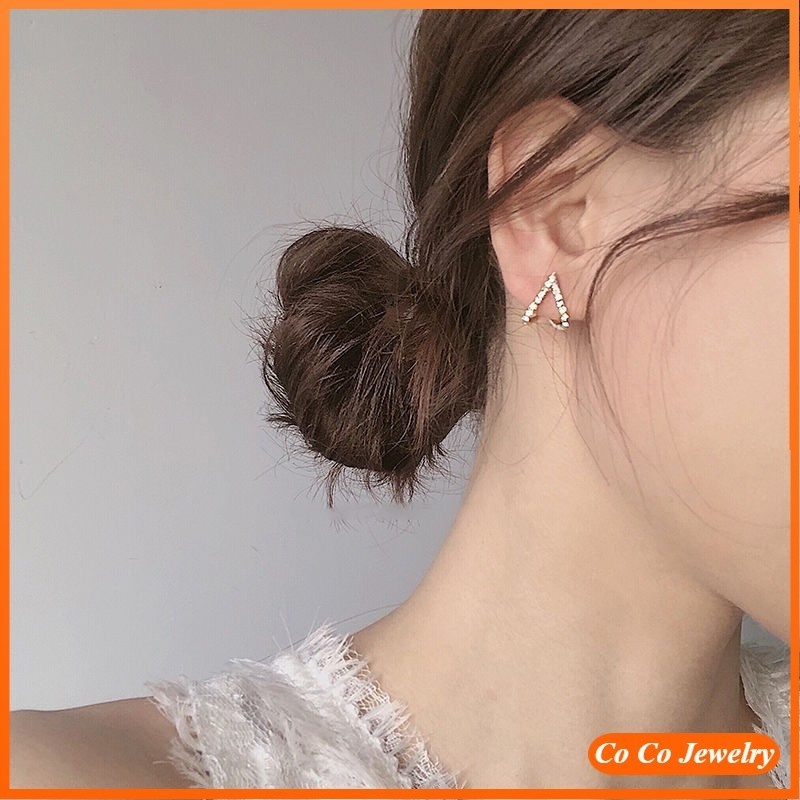 Bông tai hình tam giác màu bạc đính đá Zircon thời trang cho nữ