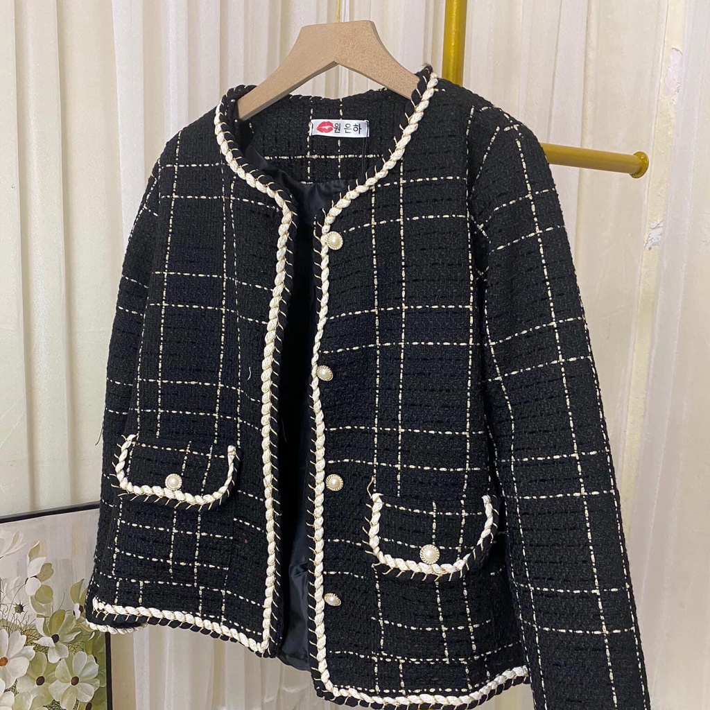 Áo dạ tweed cúc ngọc kẻ sọc phong cách sang chảnh thu đông 2021