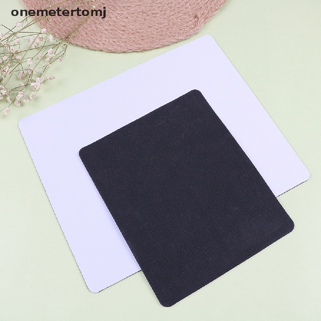 1 Miếng Lót Chuột Máy Tính / Máy Tính / laptop Màu Trắng Bằng Cao Su