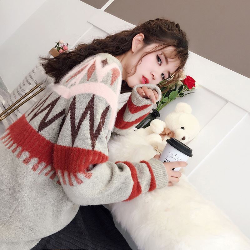 Áo len cổ tròn họa tiết thổ cẩm hot trend Harajuku