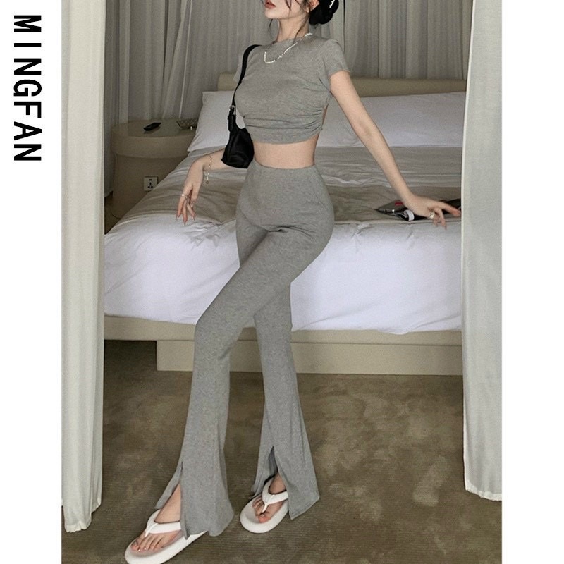 SET BỘ GÂN TĂM LOE XẺ ỐNG ÁO CROPTOP HỞ LƯNG