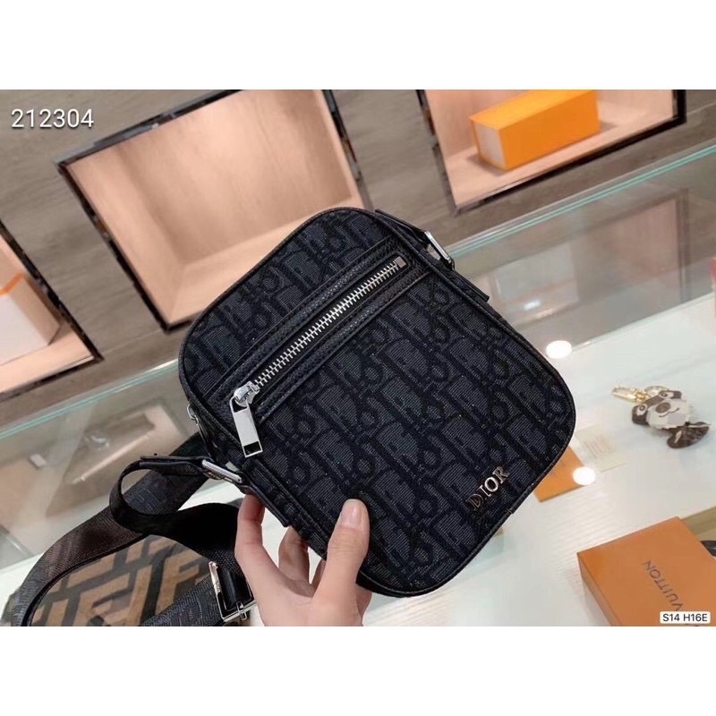 Túi đeo chéo DI.OR cao cấp có sẵn