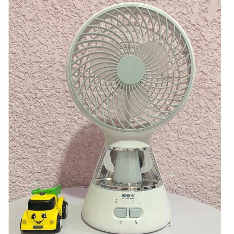 QUẠT KÈM ĐÈN TÍCH ĐIỆN 3IN1 KM - F0296 [BẢO HÀNH 12 THÁNG] | BigBuy360 - bigbuy360.vn