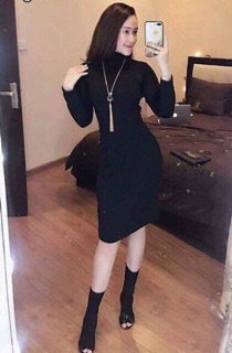 Váy len tăm body cổ lọ