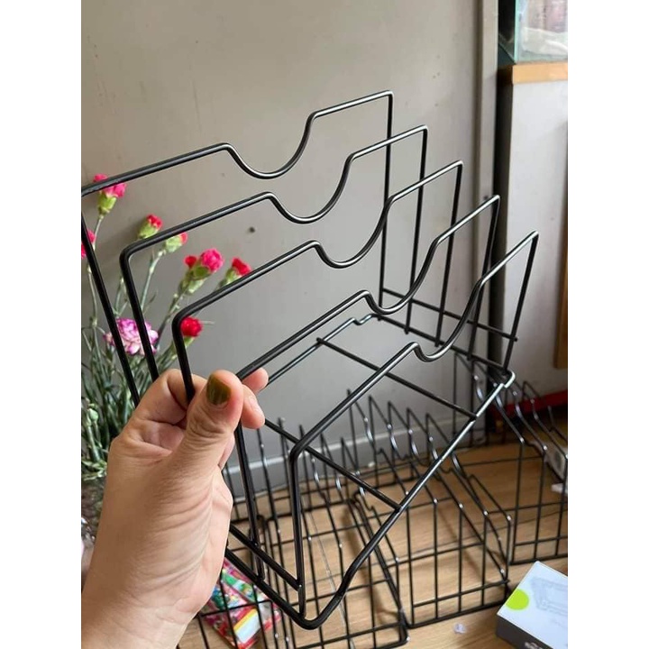 Giá cài vung xoong nồi. Kệ để dao thớt đa năng tiện dụng 4 ngăn sơn tĩnh điện màu đen