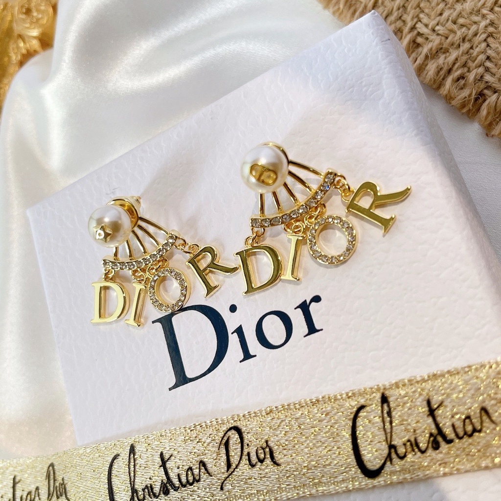 Khuyên Tai Nữ Dior Đính Ngọc Trai Thời Trang Thanh Lịch
