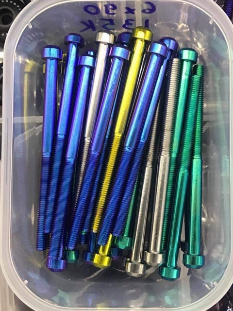 Ốc titanium GR5 đầu trụ kích thước 6li60 , 6li70 , 6li80 , 6li90 DoChoiXeMay