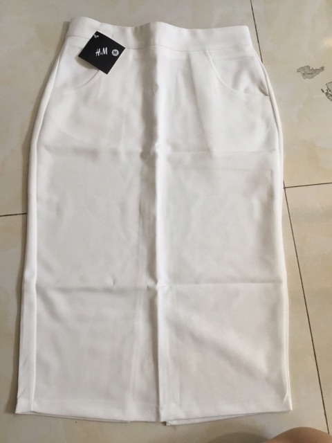 Chân váy bút chì dáng dài xẻ sau chất liệu tuyết mưa | BigBuy360 - bigbuy360.vn