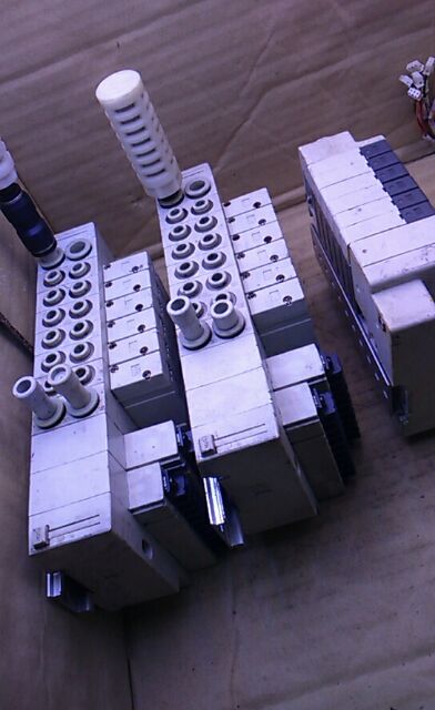 Cụm 5 van 5/2 1 sol hoặc 2 sol 24v cũ xịn rẻ | BigBuy360 - bigbuy360.vn