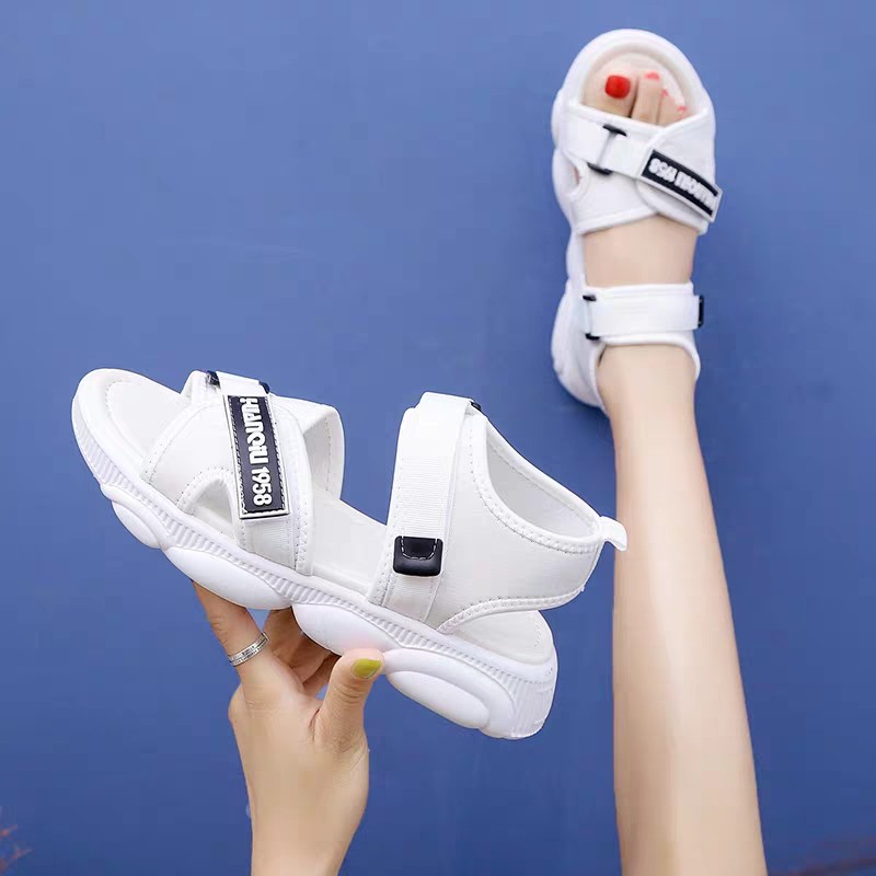 [Mã LT50 giảm 50k đơn 250k] Dép Sandal HAPU nữ Đế Gấu đẹp siêu Hot , Trend mới nhất 2021 ( 2 màu )