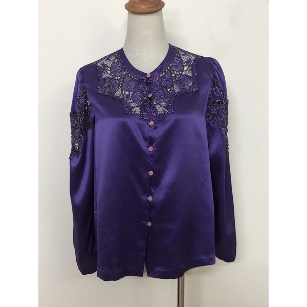 size L áo sơ mi kiểu phi lụa đính cườm màu tím mới cao nhưng xước nhẹ tay bán rẻ 2hand
