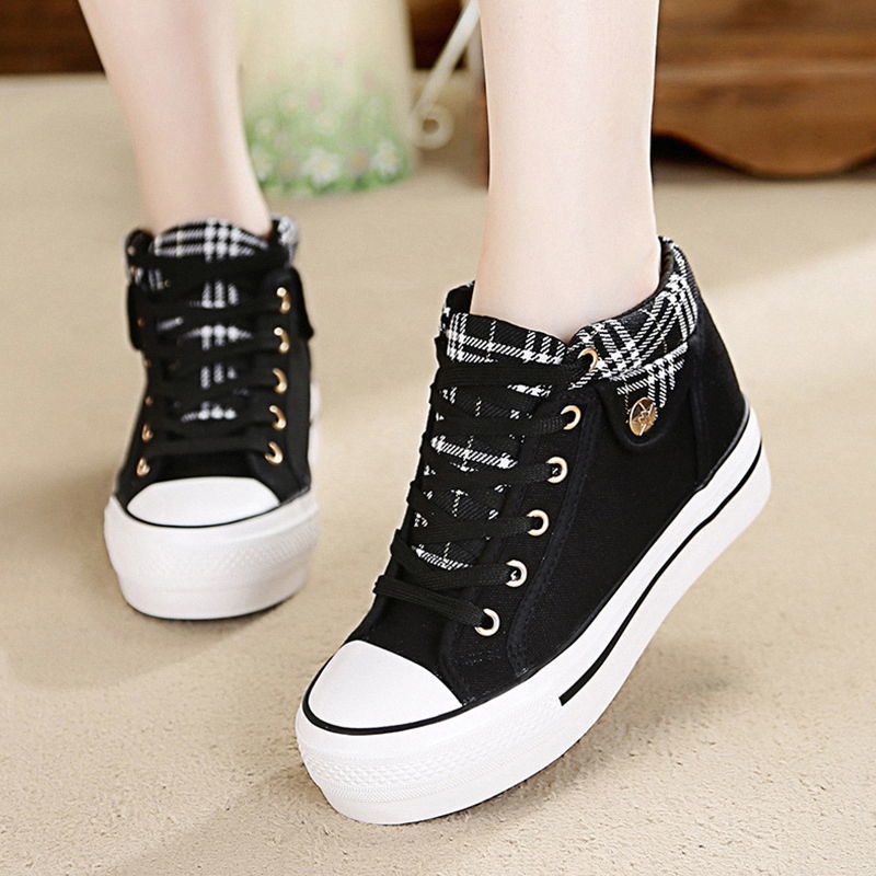 Giày ULZZANG Giày Sneaker Đế Độn Dế Bánh Mì 4CM Cổ Cao