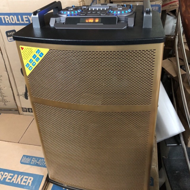 Loa keo Trolly Speak