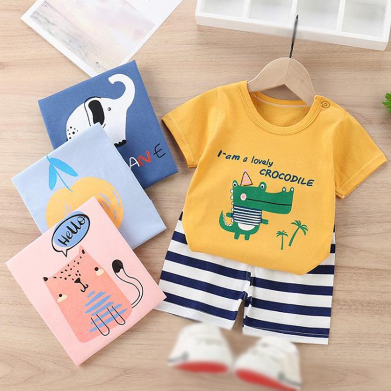 Áo thun tay ngắn và quần ngắn cho bé trai và bé gái