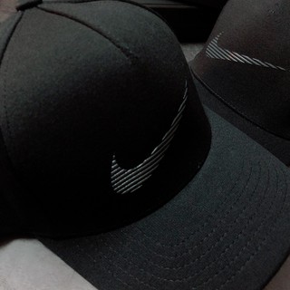 Nón lưỡi trai logo sướt - NO7