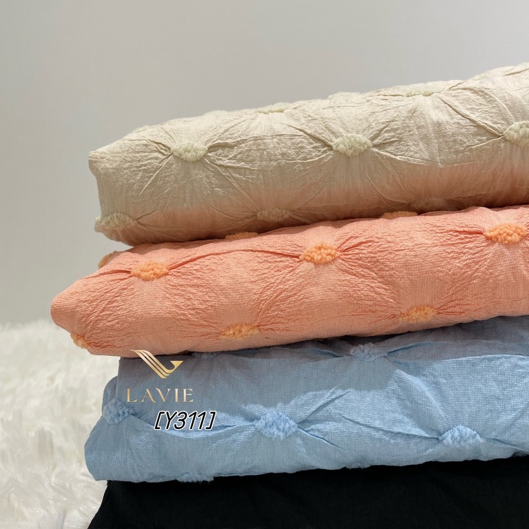 Vải Gấm Nhún Bông Thoi nhà Lavie dày dặn, giữ form dáng chuẩn, vải may đầm, trang phục cưới