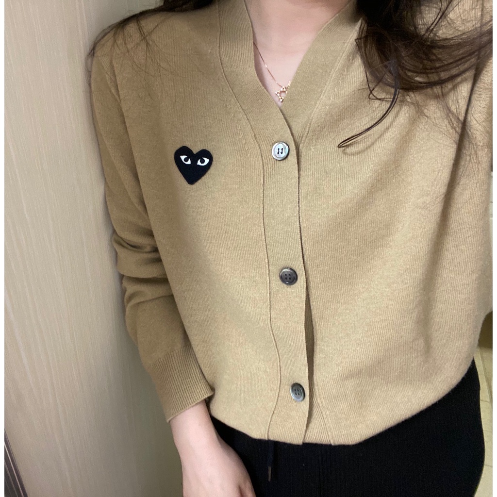 Áo khoác cardigan dáng rộng cổ chữ V thời trang cho nữ | BigBuy360 - bigbuy360.vn