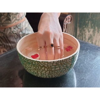 Bát ngâm tay làm bằng tre dành cho tiệm nail. Rộng 15cm sâu 7cm.