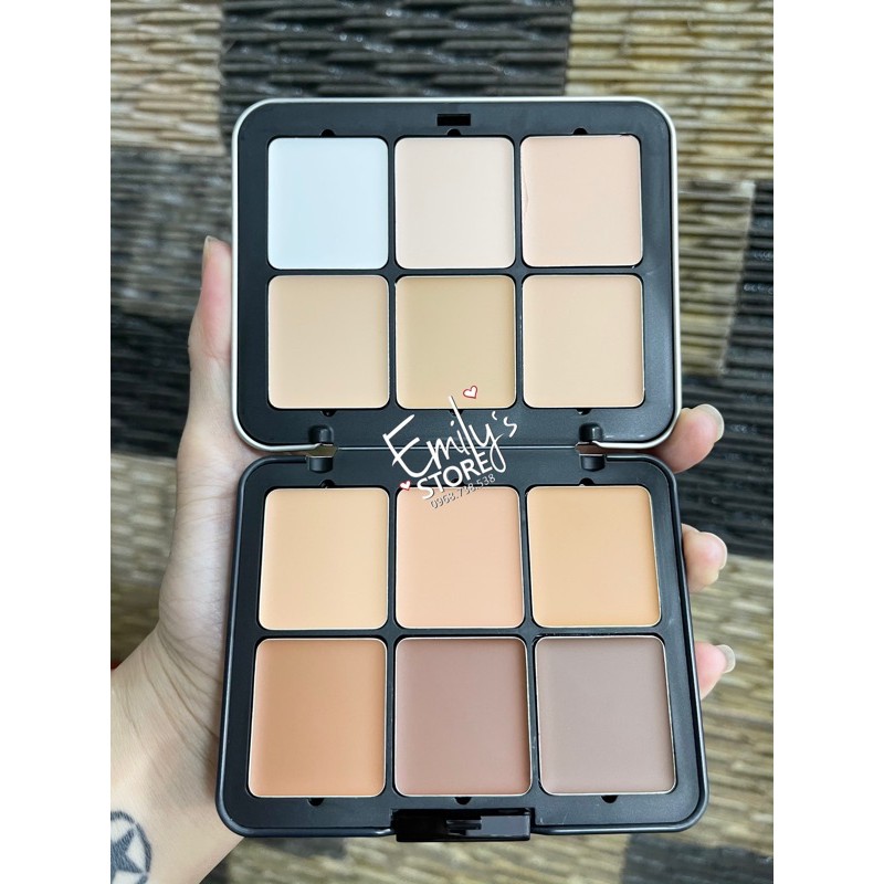 Bảng kem nền Make Up For Ever Invisible Foundation Palette