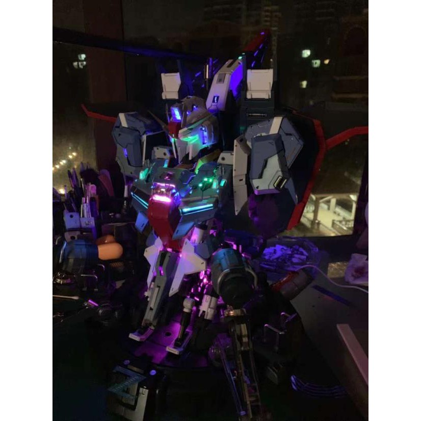 Mô Hình Lắp Ráp Bán Thân 1/35 Zeta Bust (YiHui)