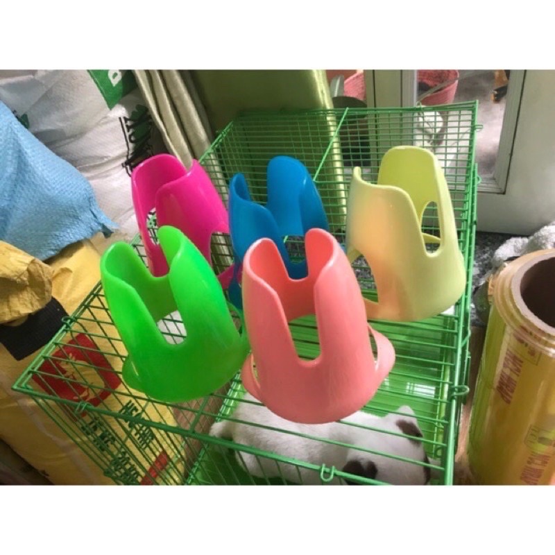 Đế chân bình nước 2in1 dành cho hamster, sóc, bọ ú, nhím cảnh....Kitty Pet Shop BMT