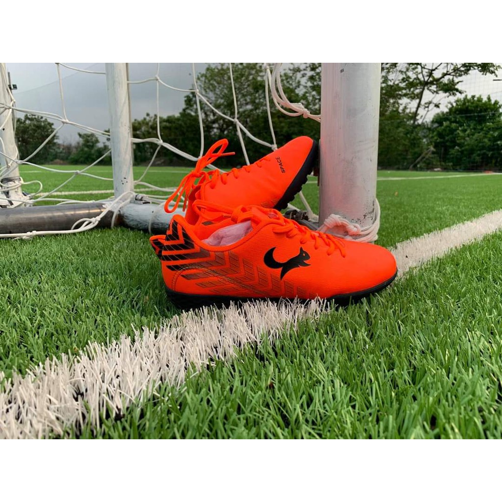 Giầy đá bóng Zocker Space Cam chính hãng THON-GỌN-MỀM MẠI (Tặng tất thể thao chống trơn 8sport 35k)