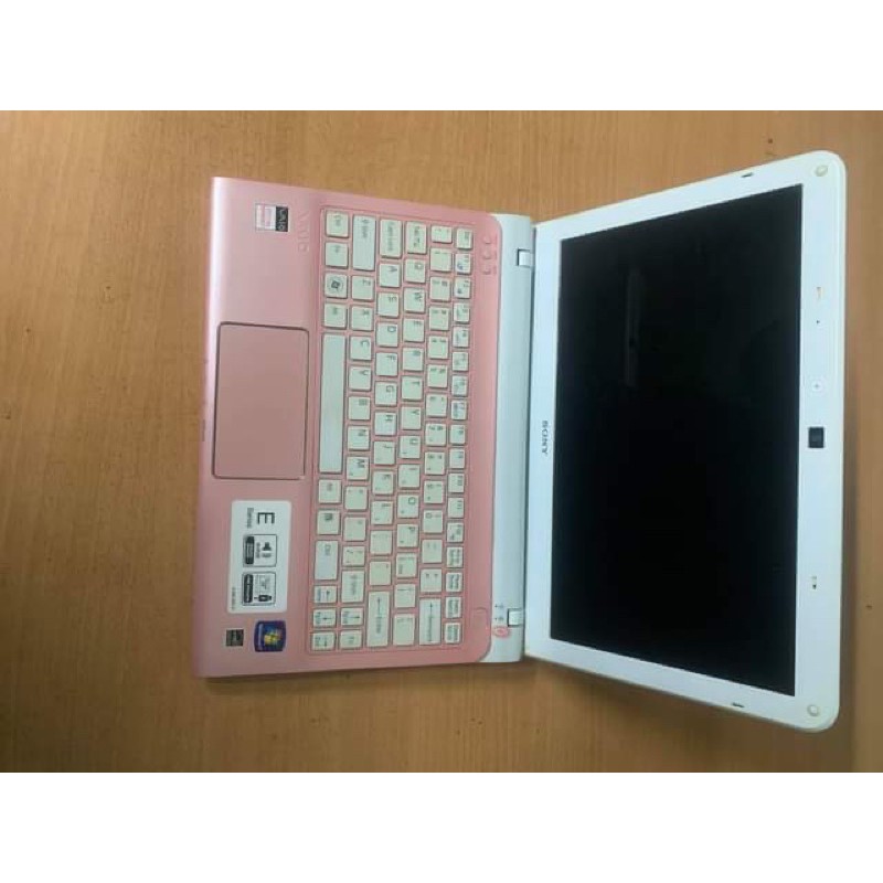 Laptop mini sony vaio sve11 chíp E-1800 ram 4gb hdd 320gb cạc rời . Màn hình 11.6inh bao zin . tặng phụ kiện