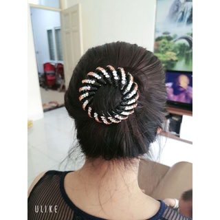 Búi tóc đính đá siêu đẹp