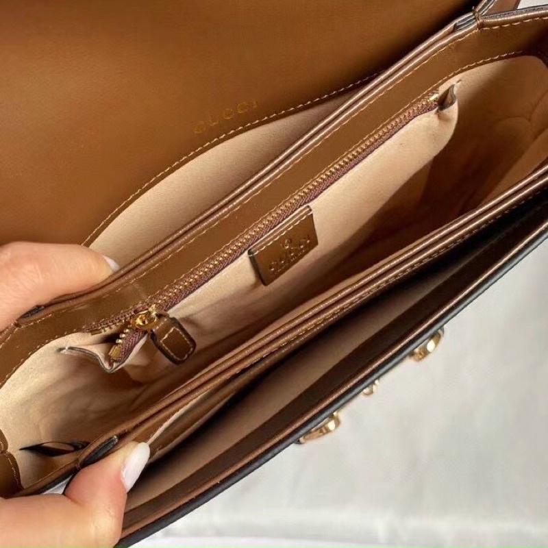 Sẵn hàng- túi Horsebit size 25